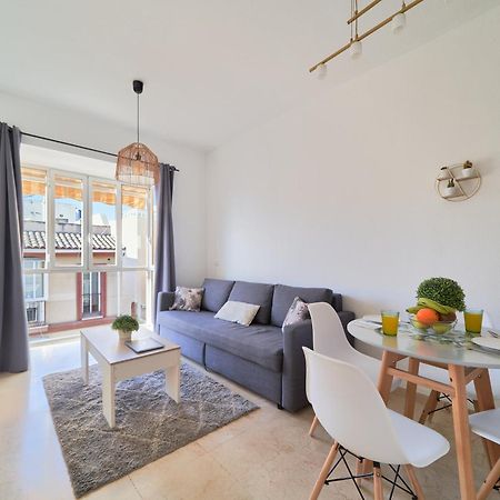 Apartamento Centrico En Малага Экстерьер фото