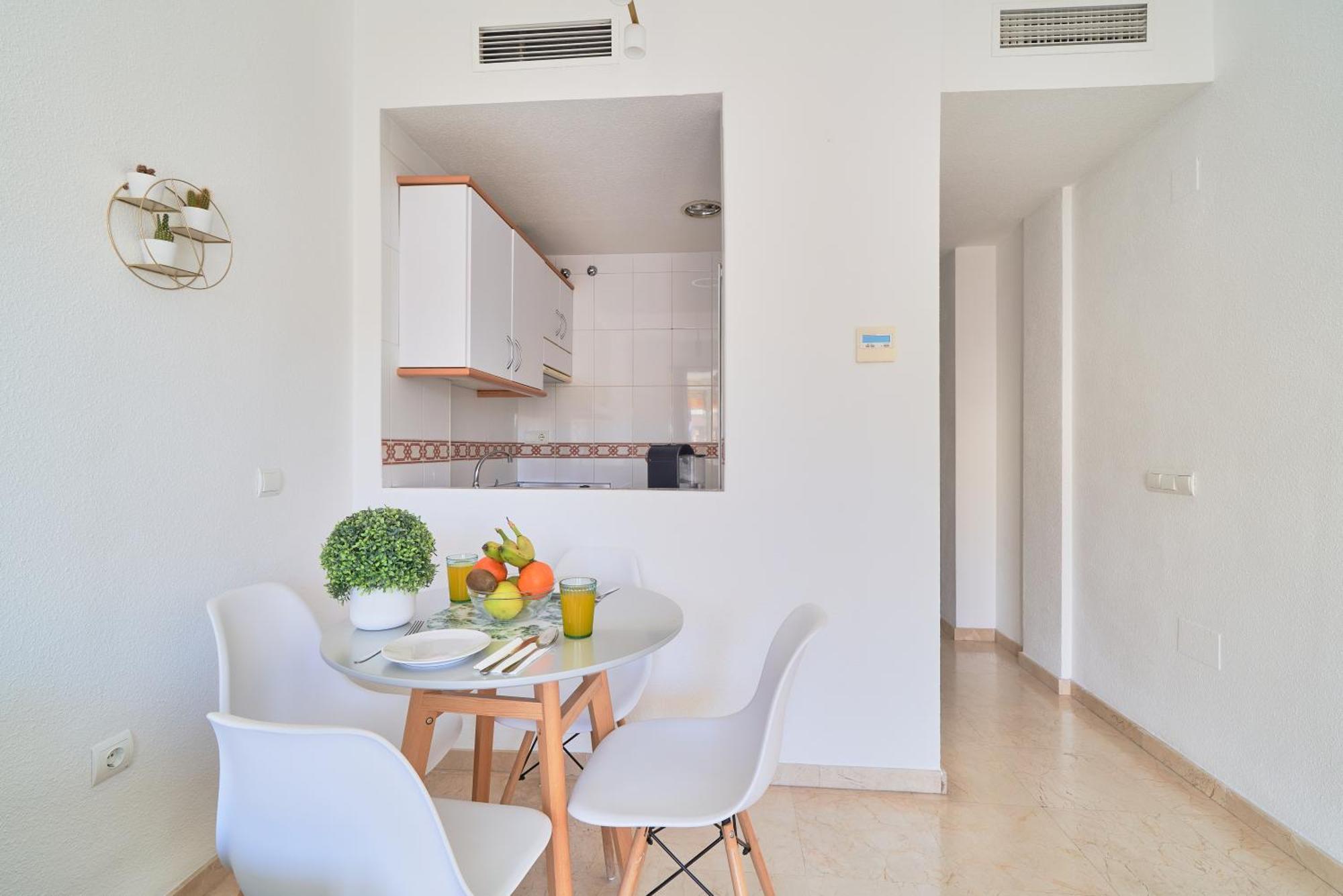 Apartamento Centrico En Малага Экстерьер фото