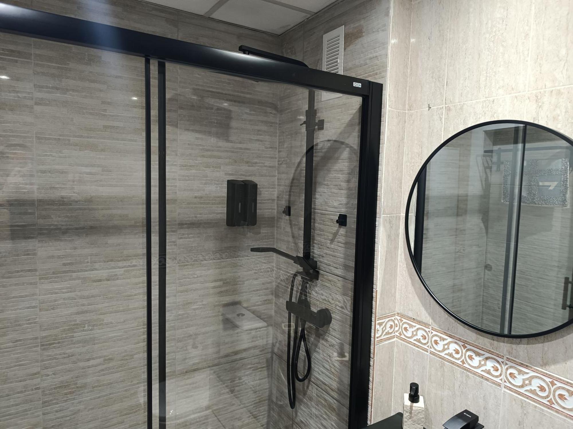 Apartamento Centrico En Малага Экстерьер фото